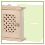 Box in pinwood - cover with hinge and shutting